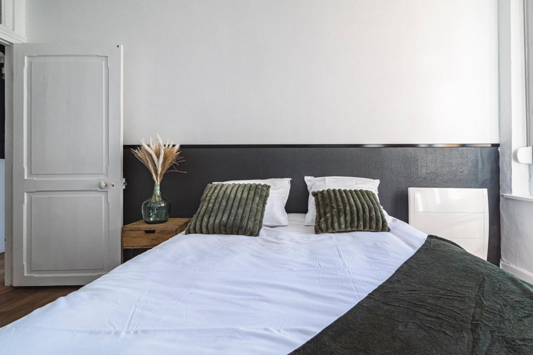Le Cosy - Charmant 2 Chambres - Hyper Centre Реймс Екстериор снимка